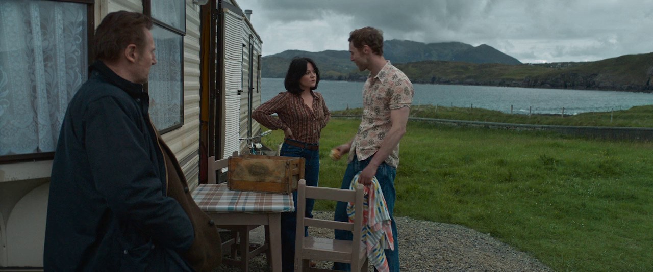 In the Land of Saints and Sinners (2023) BluRay Hin + Eng + Tam + Tel 720p x264 AVC HE-AAC 2.0 ESub.mkv.0001